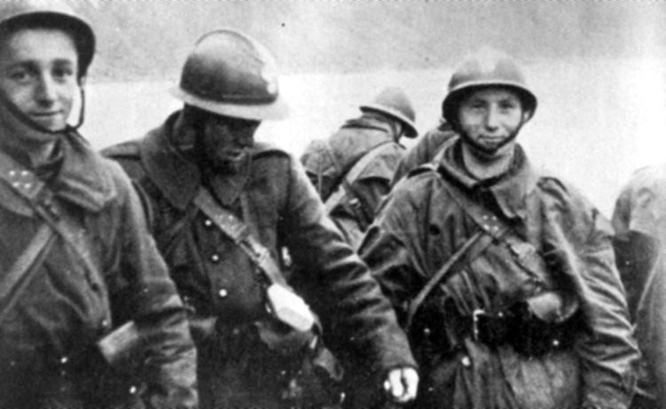 Lenkai kovojo prie Narviko ir, kaip paskutiniai iš sąjungininkų pajėgų, išplaukė iš Norvegijos. /Nuotraukoje: Savarankiškos Podhalės šaulių brigados kariai kovų prie Narviko metu
